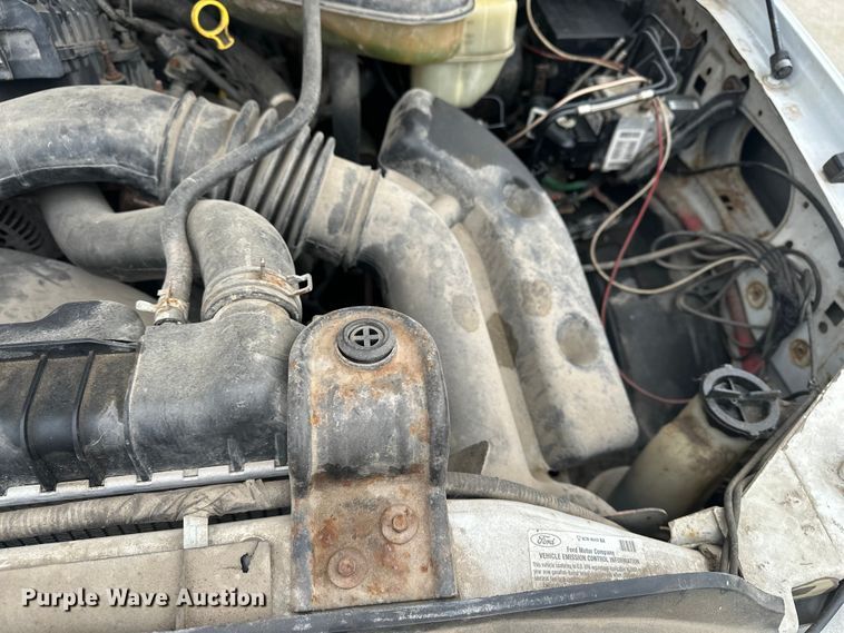 image for item DV0830 2006 Ford F350 Super Duty utility bed pickup truck