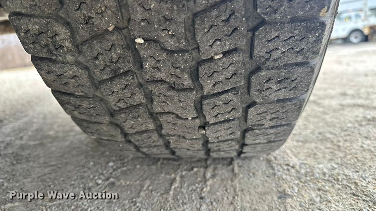 image for item DV0830 2006 Ford F350 Super Duty utility bed pickup truck