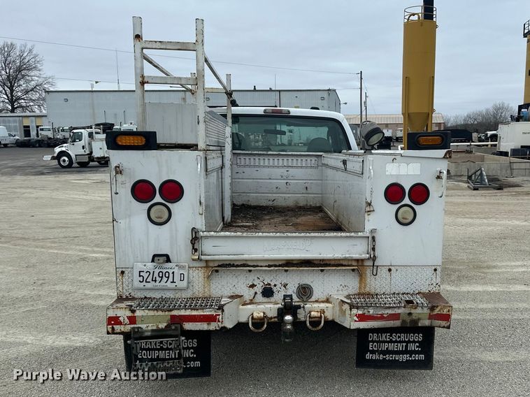 image for item DV0831 2006 Ford F350 Super Duty utility bed pickup truck