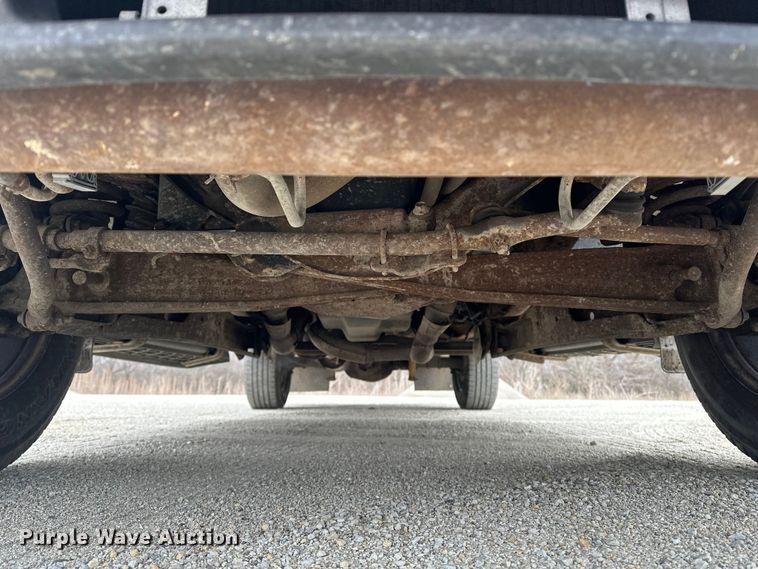 image for item DV0831 2006 Ford F350 Super Duty utility bed pickup truck