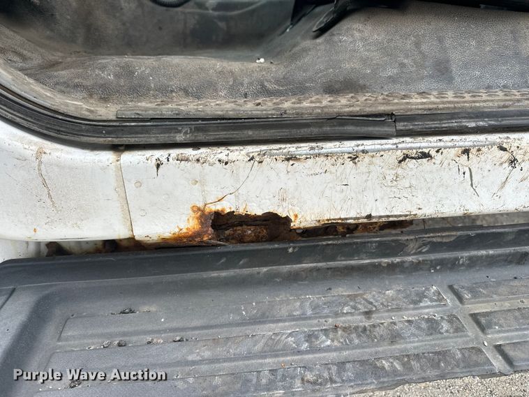 image for item DV0831 2006 Ford F350 Super Duty utility bed pickup truck