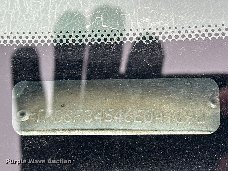 image for item DV0831 2006 Ford F350 Super Duty utility bed pickup truck