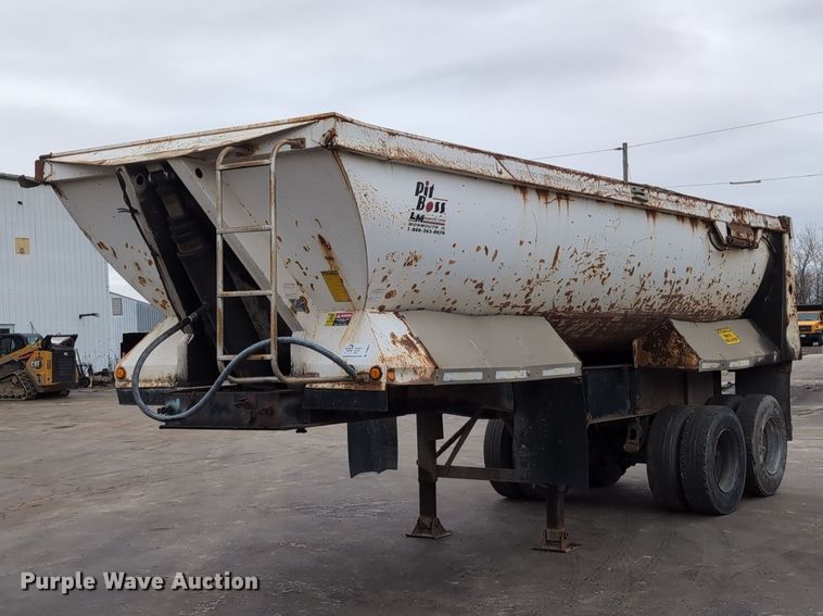 image for item DV0833 1975 Ravens Metal end dump trailer
