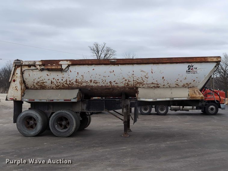image for item DV0833 1975 Ravens Metal end dump trailer