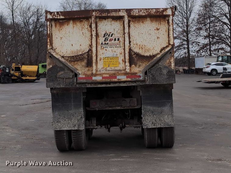 image for item DV0833 1975 Ravens Metal end dump trailer