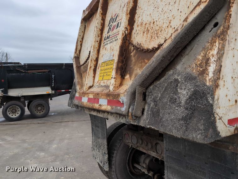 image for item DV0833 1975 Ravens Metal end dump trailer