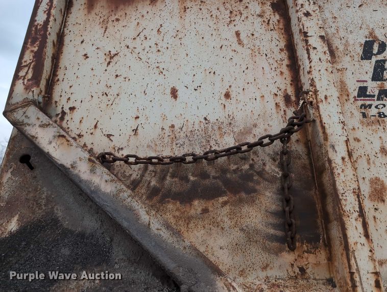 image for item DV0833 1975 Ravens Metal end dump trailer