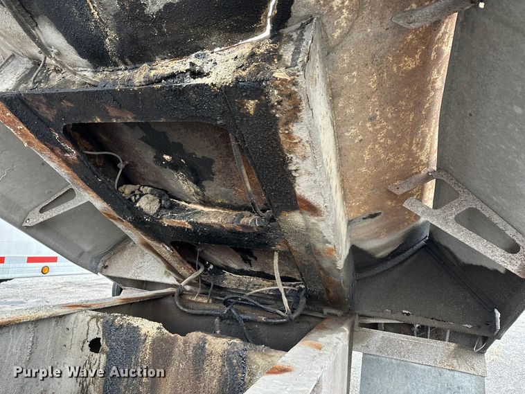 image for item DV0833 1975 Ravens Metal end dump trailer