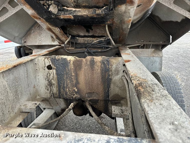 image for item DV0833 1975 Ravens Metal end dump trailer