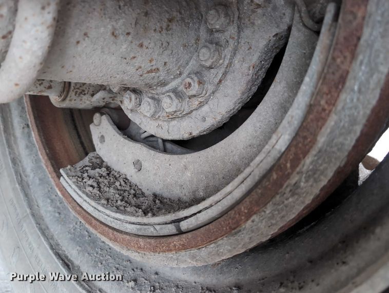 image for item DV0833 1975 Ravens Metal end dump trailer