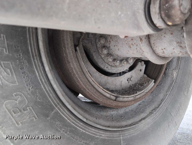 image for item DV0833 1975 Ravens Metal end dump trailer