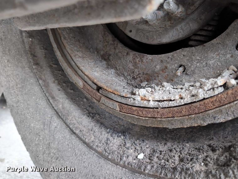 image for item DV0833 1975 Ravens Metal end dump trailer