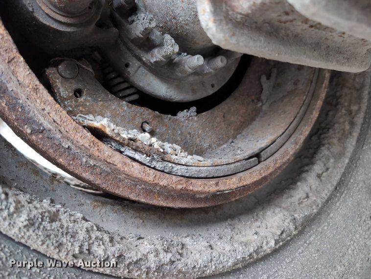 image for item DV0833 1975 Ravens Metal end dump trailer