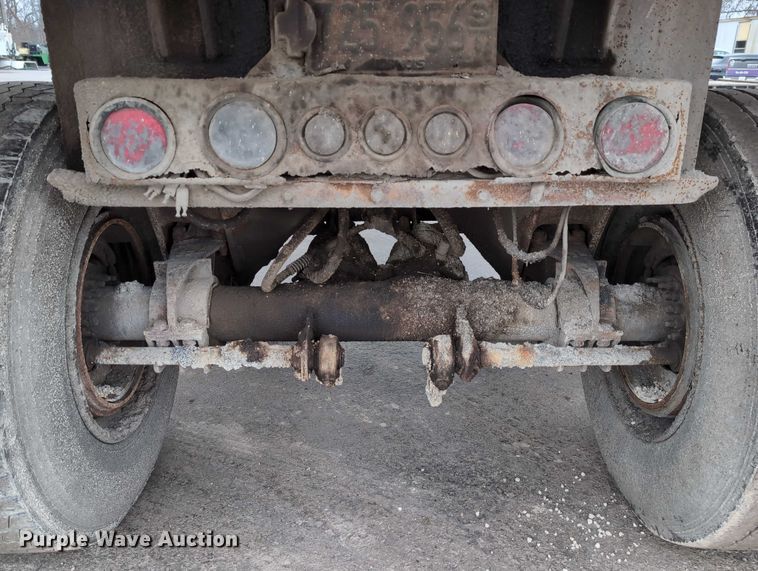 image for item DV0833 1975 Ravens Metal end dump trailer