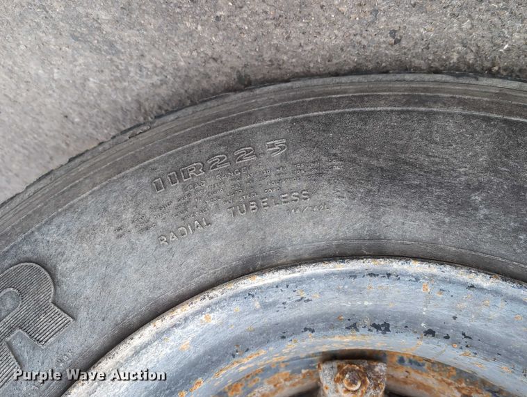 image for item DV0833 1975 Ravens Metal end dump trailer