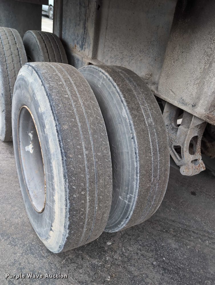 image for item DV0833 1975 Ravens Metal end dump trailer