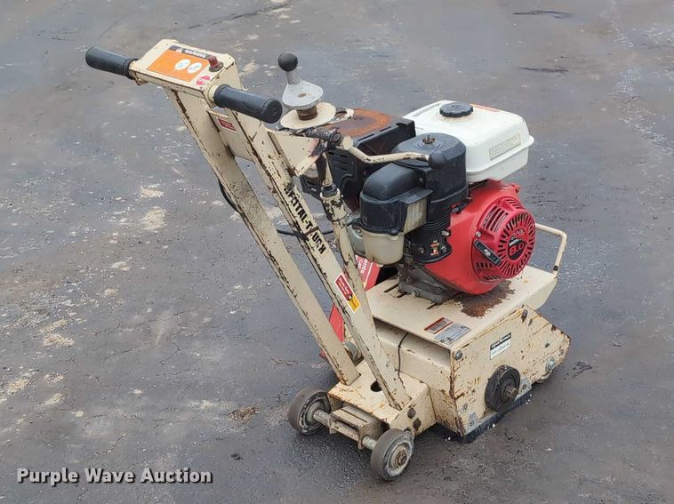 image for item DV0835 Edco CPM8-9H walk behind scarifier