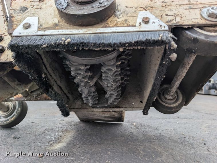 image for item DV0835 Edco CPM8-9H walk behind scarifier