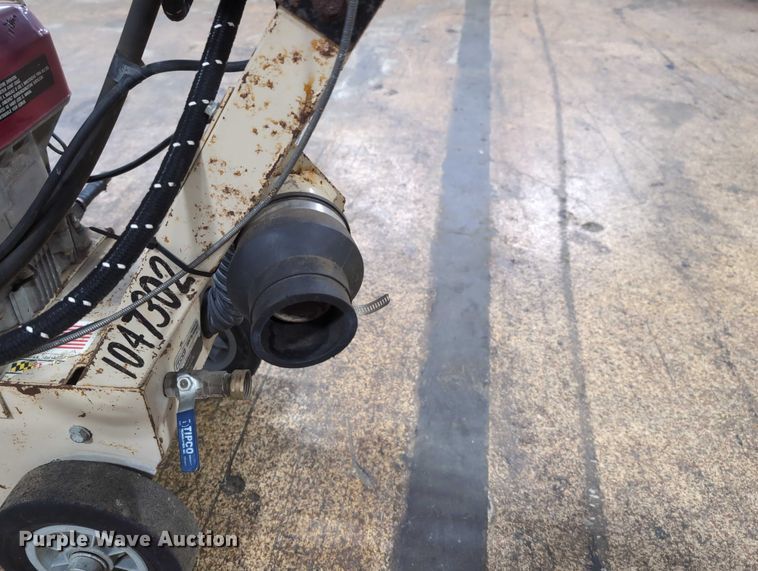 image for item DV0836 Edco TG10-11hp floor burnisher