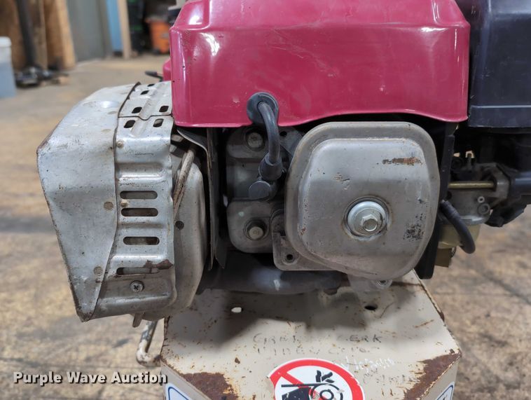 image for item DV0836 Edco TG10-11hp floor burnisher