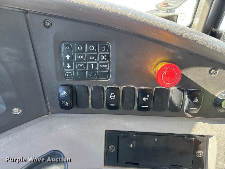 image for item DW7488 2018 Volvo A40G articulated haul truck