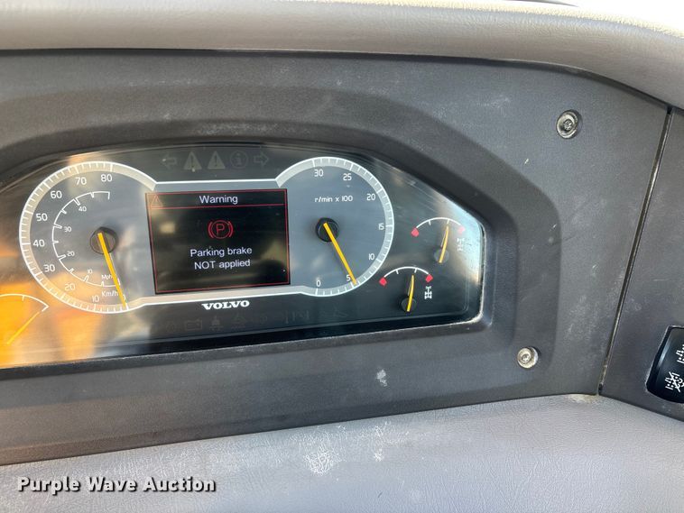 image for item DW7489 2018 Volvo A40G articulated haul truck