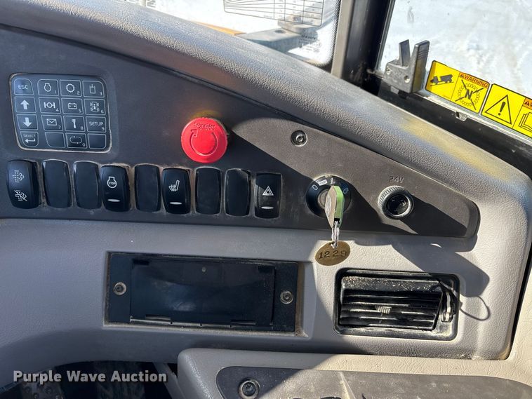 image for item DW7489 2018 Volvo A40G articulated haul truck