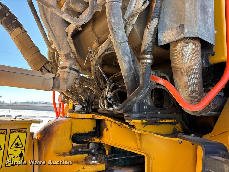 image for item DW7490 2018 Volvo A40G articulated haul truck