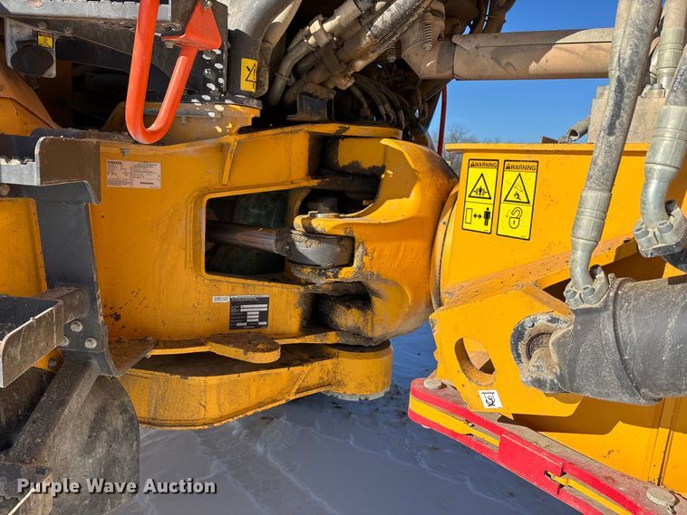 image for item DW7490 2018 Volvo A40G articulated haul truck