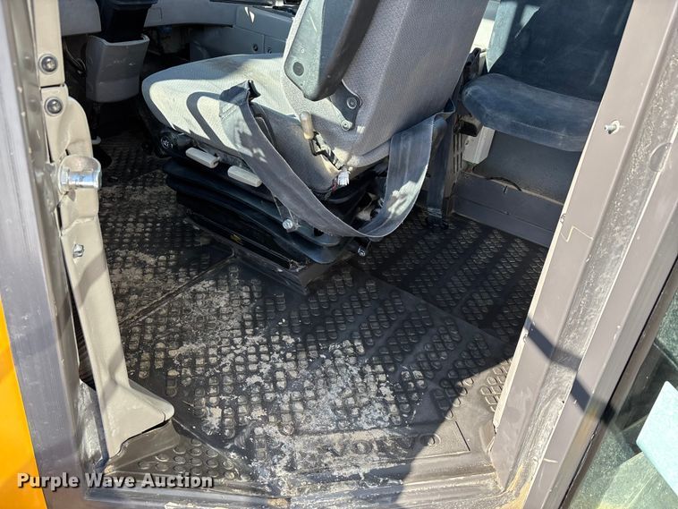 image for item DW7490 2018 Volvo A40G articulated haul truck