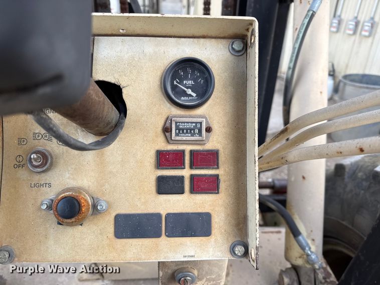 image for item DZ4297 Ingersoll Rand RT708G forklift