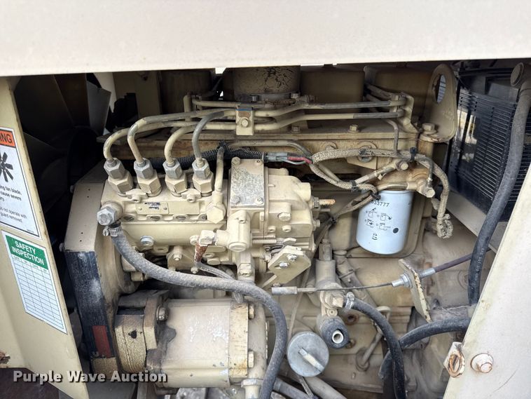 image for item DZ4297 Ingersoll Rand RT708G forklift