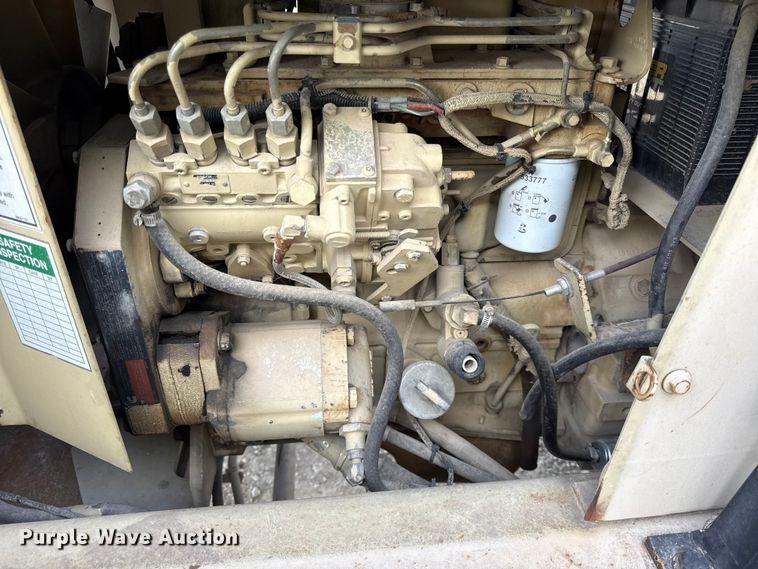 image for item DZ4297 Ingersoll Rand RT708G forklift