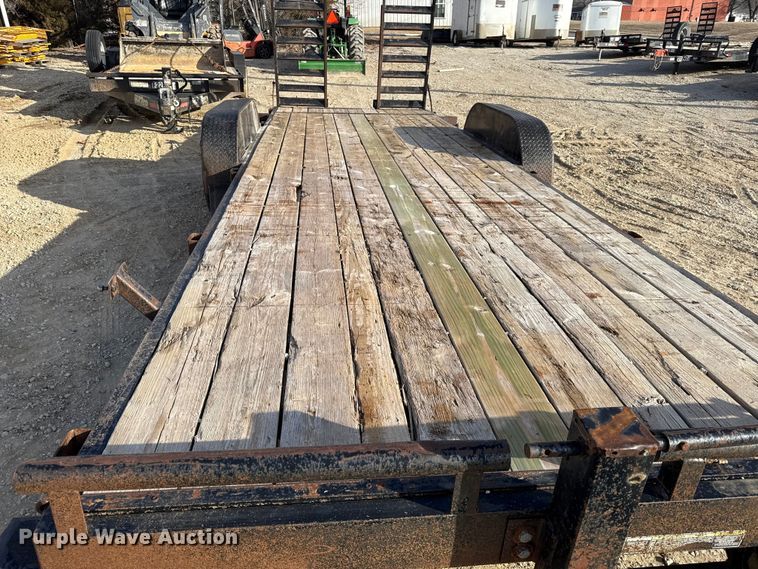 image for item DZ4298 2015 Doolittle XTHD8222 equipment trailer