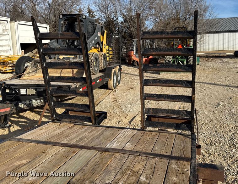 image for item DZ4298 2015 Doolittle XTHD8222 equipment trailer