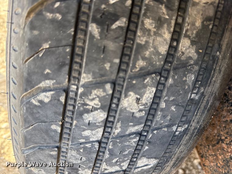 image for item DZ4298 2015 Doolittle XTHD8222 equipment trailer