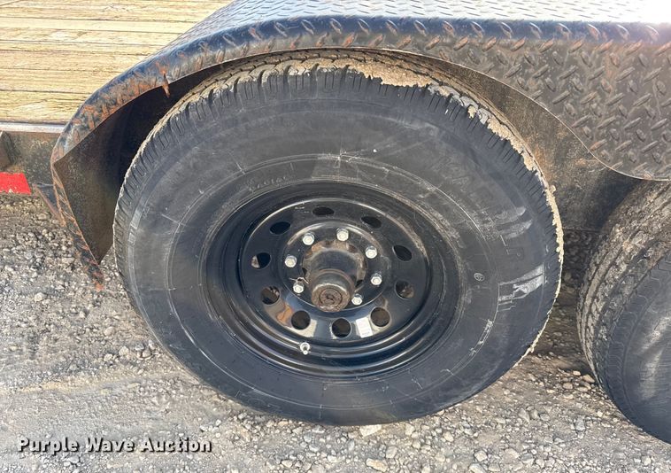 image for item DZ4298 2015 Doolittle XTHD8222 equipment trailer