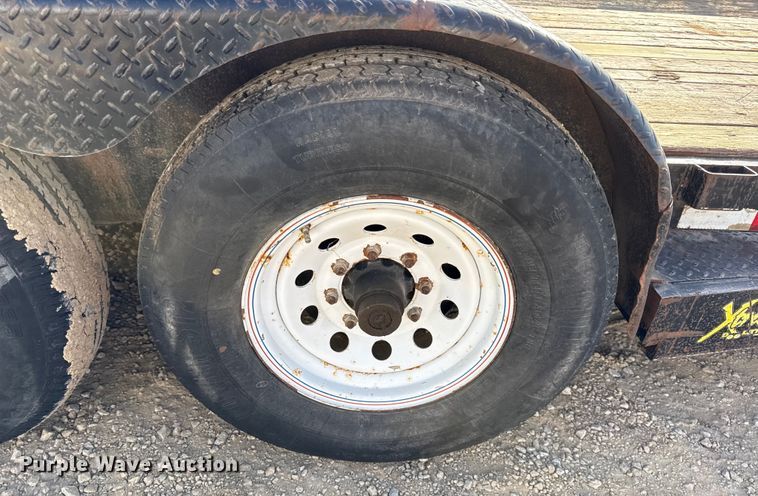 image for item DZ4298 2015 Doolittle XTHD8222 equipment trailer