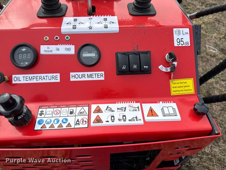 image for item DZ4339 2025 AGT YSRT14 compact utility loader