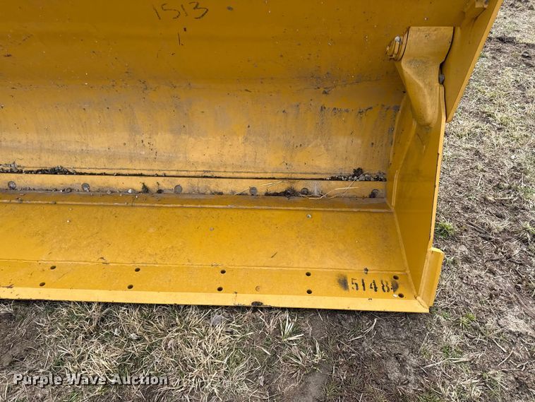 image for item DZ4369 Caterpillar 216-8801 four-in-one wheel loader bucket