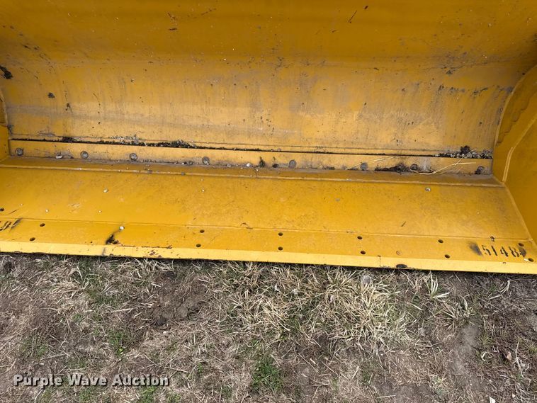 image for item DZ4369 Caterpillar 216-8801 four-in-one wheel loader bucket