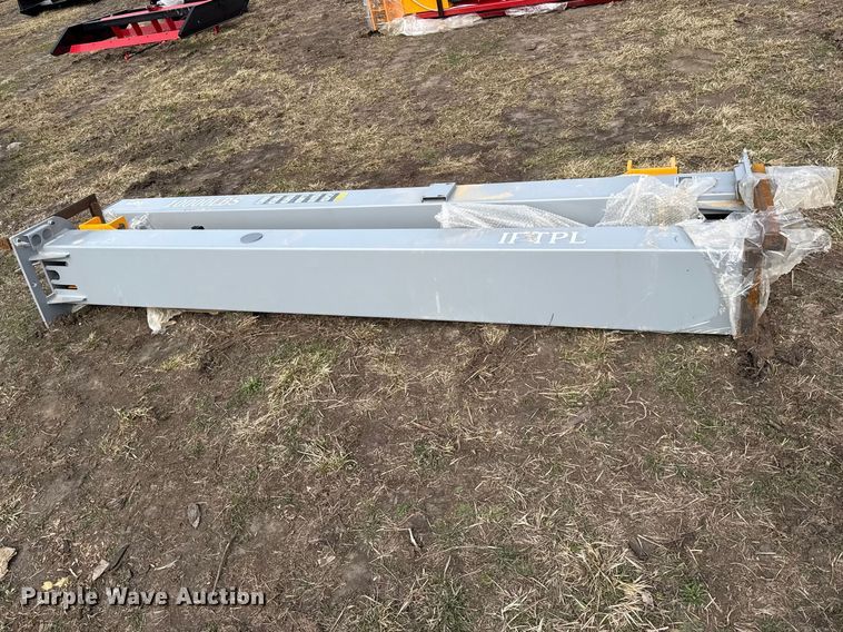 image for item DZ4372 2025 IRanch automotive lift