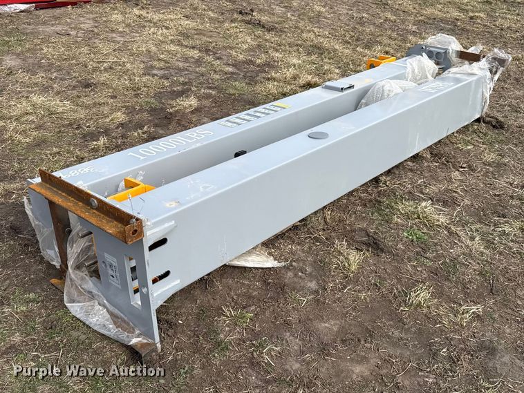 image for item DZ4372 2025 IRanch automotive lift