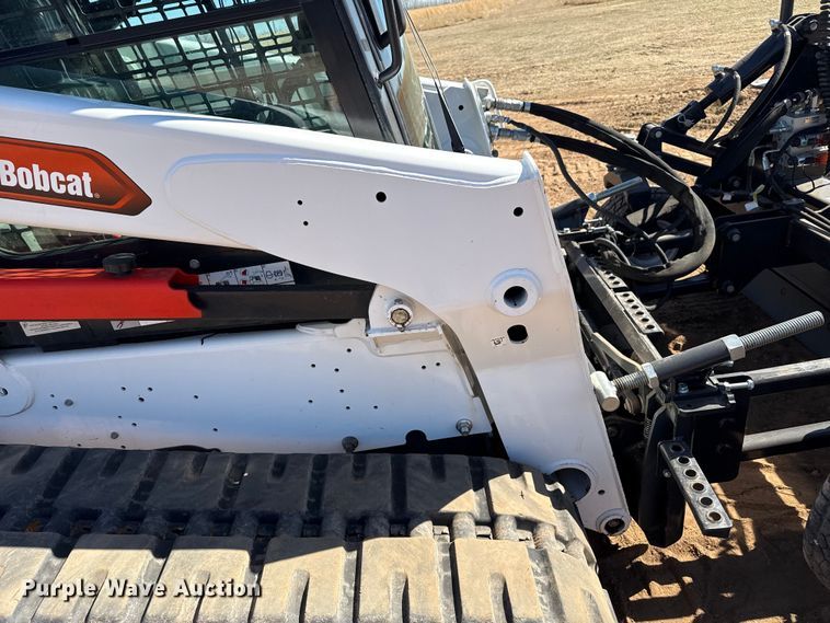 image for item DZ5124 2024 Bobcat T740 tracked skid steer loader