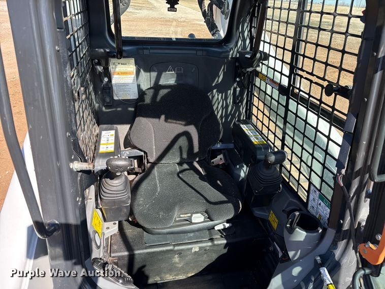 image for item DZ5124 2024 Bobcat T740 tracked skid steer loader