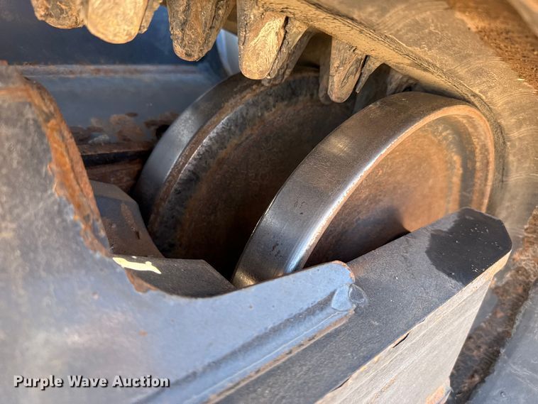 image for item DZ5124 2024 Bobcat T740 tracked skid steer loader