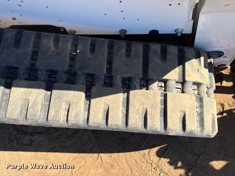 image for item DZ5124 2024 Bobcat T740 tracked skid steer loader