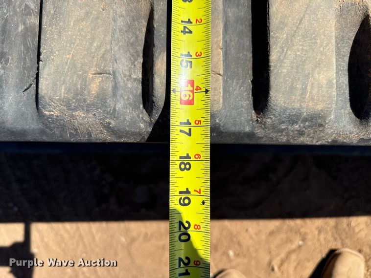 image for item DZ5124 2024 Bobcat T740 tracked skid steer loader