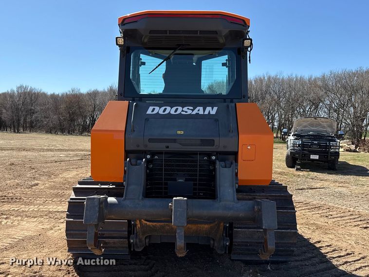 image for item DZ5125 2022 Doosan DD100 dozer