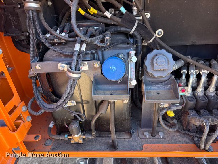 image for item DZ5125 2022 Doosan DD100 dozer